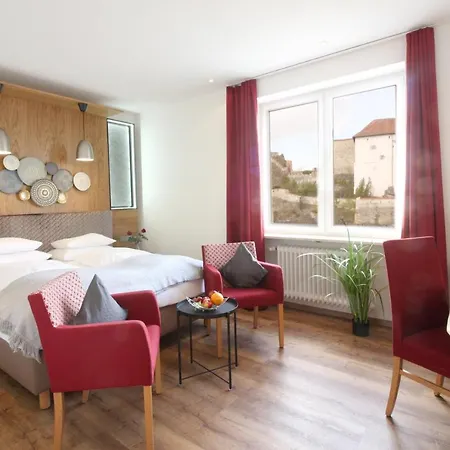 Hotel Altstadt-hotel 4*