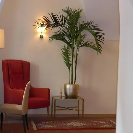 Hotel Altstadt-hotel 4*