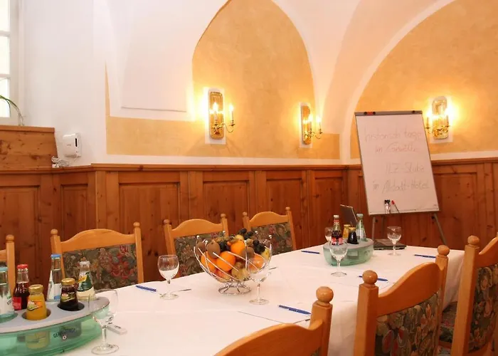 Hotel Altstadt-hotel 4*