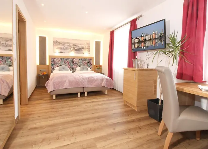 Szálloda Altstadt-hotel 4*