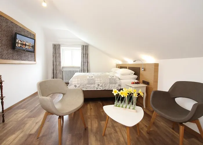 Hotel Altstadt-hotel 4*